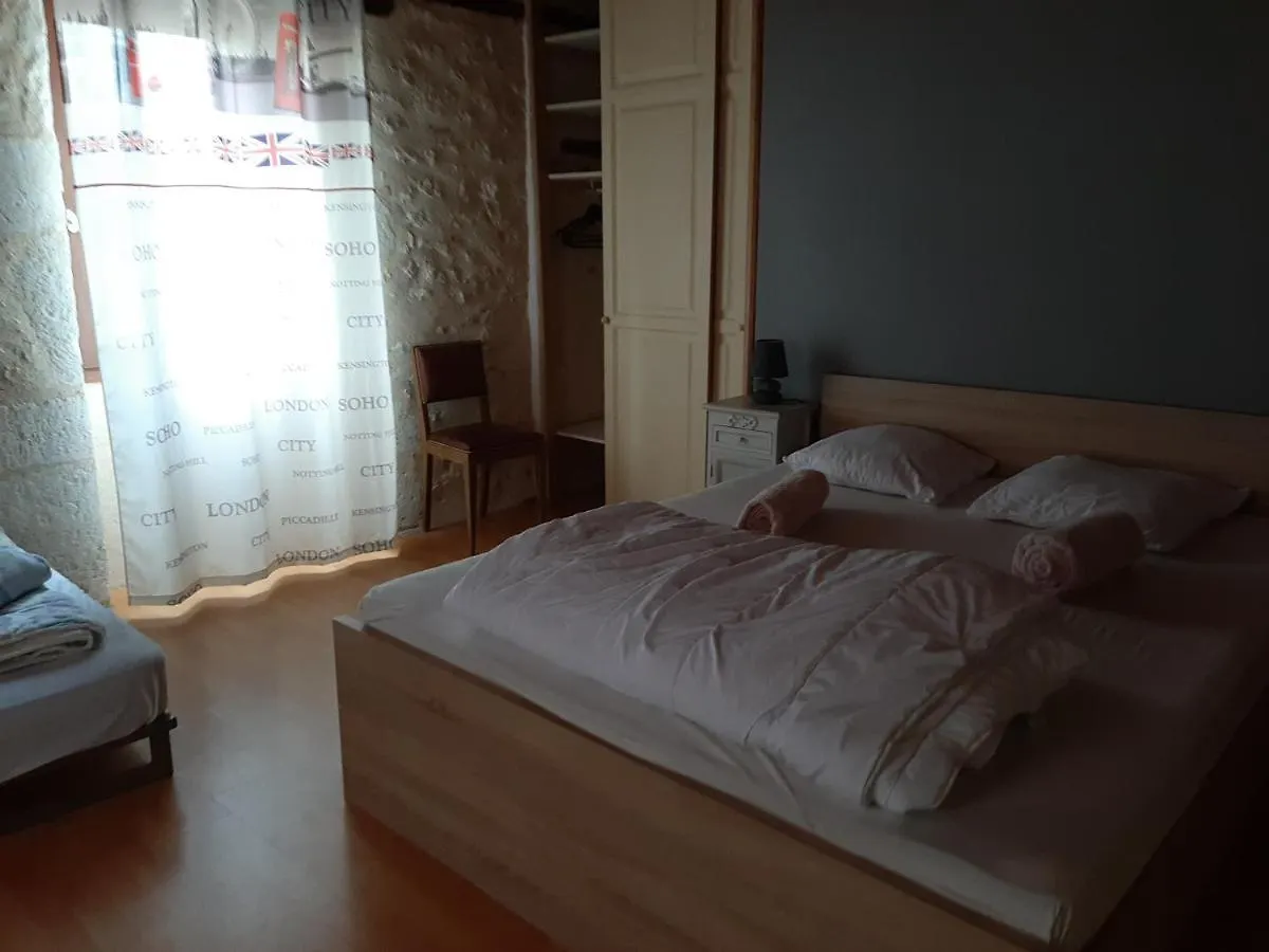 Chambre Avec Douche Et Toilettes Castelnau-Montratier France