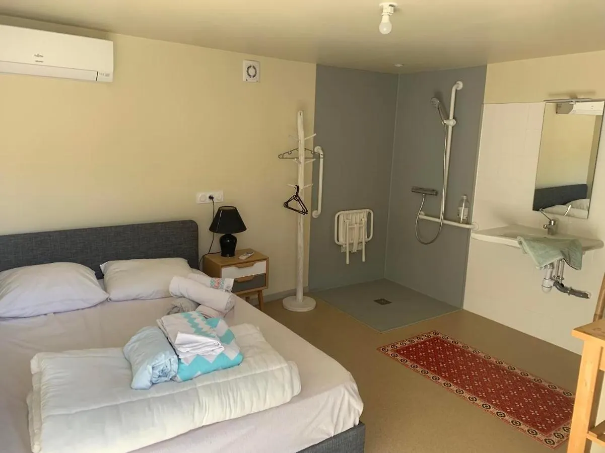 Chambre Avec Douche Et Toilettes Castelnau-Montratier