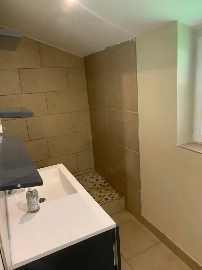 Guest house Chambre Avec Douche Et Toilettes Castelnau-Montratier